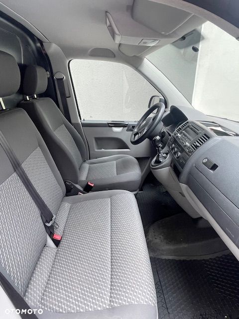 Volkswagen Transporter T5 - 7