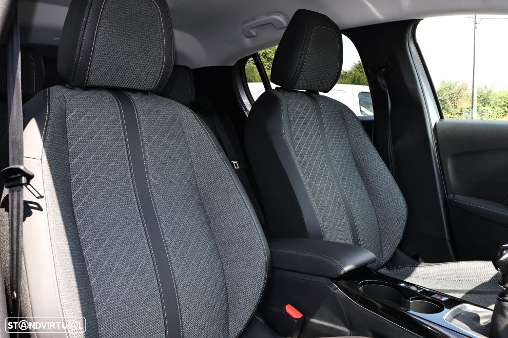 Peugeot 208 1.2 PureTech Allure - 12