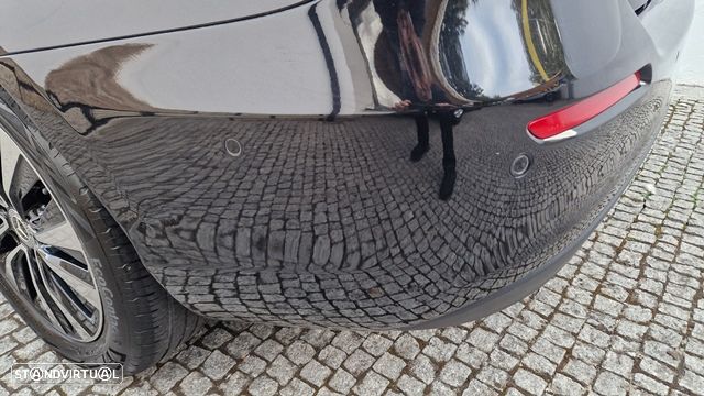 Mercedes-Benz A 250 Limousine e 8G-DCT Progressive - 4