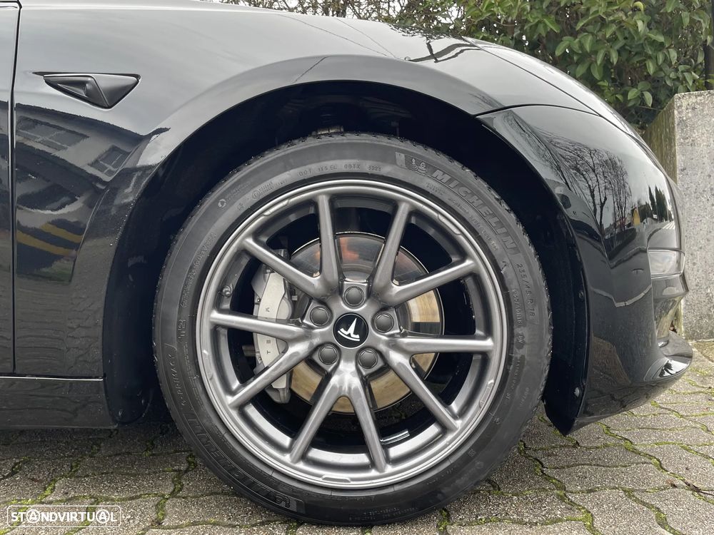 Tesla Model 3 Long Range Tração Traseira - 9