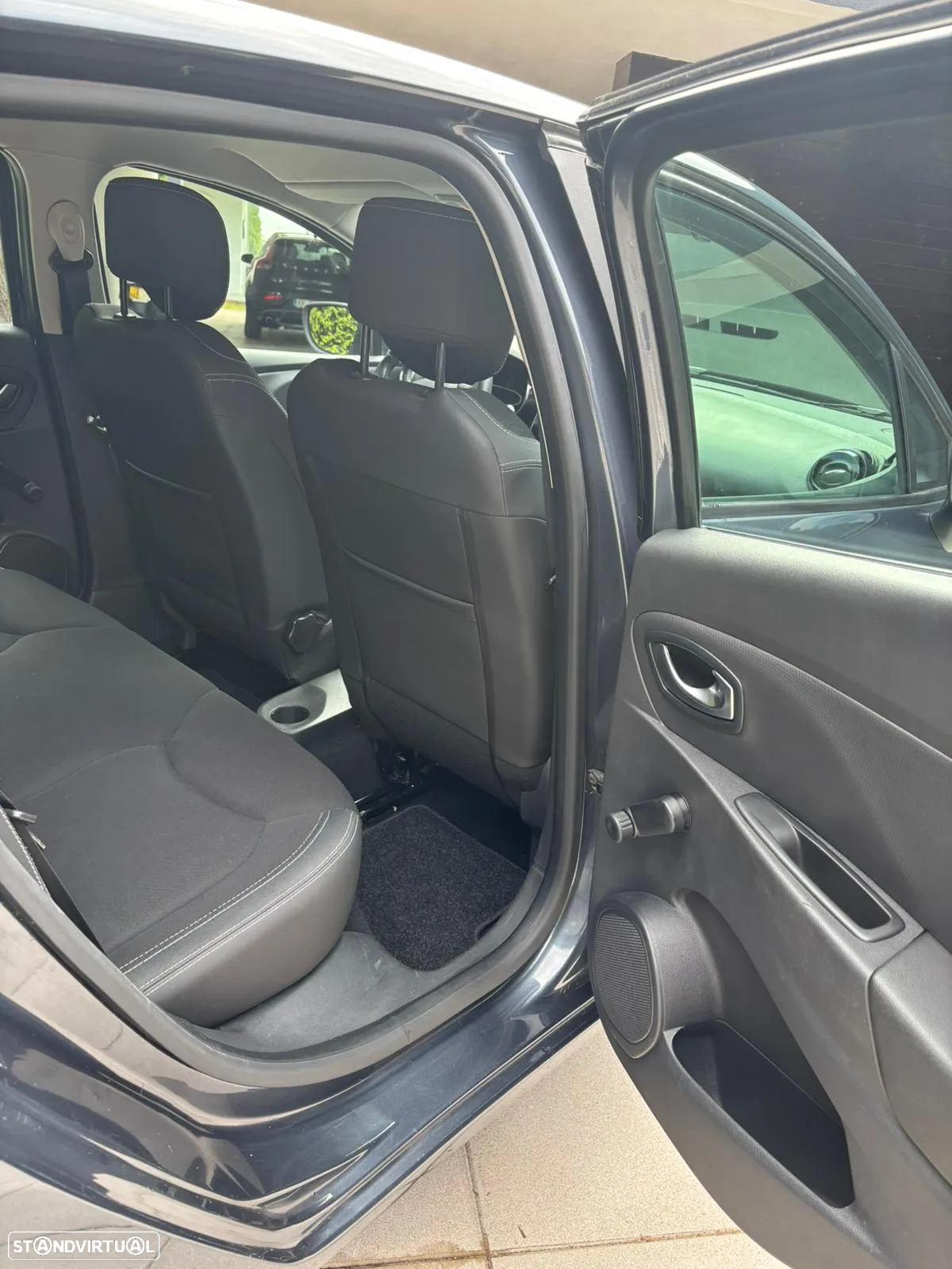 Renault Clio 0.9 TCe Limited - 13