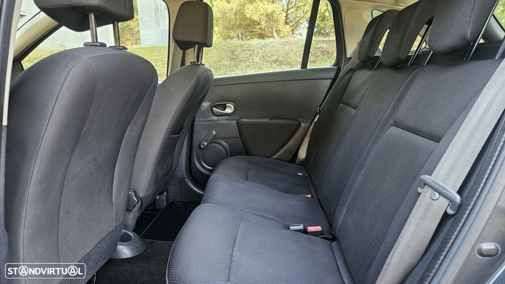 Renault Clio Sport Tourer - 23