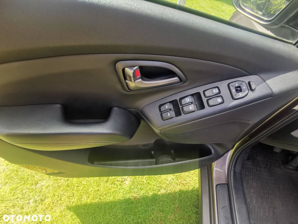 Hyundai ix35 1.7 CRDi Style 2WD - 18