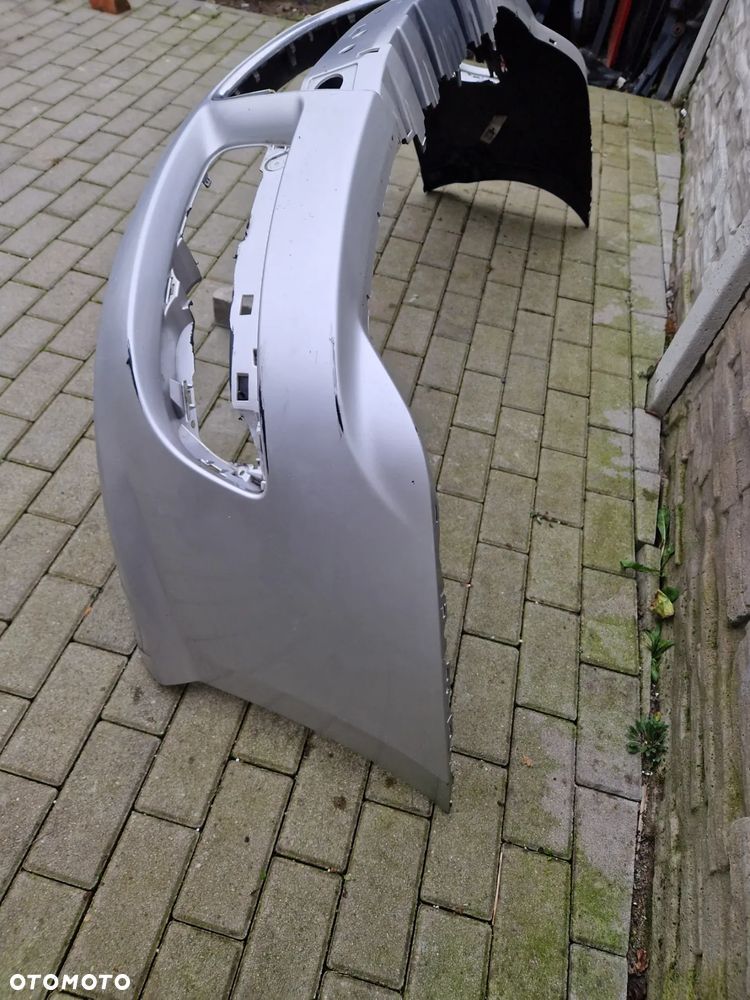 Zderzak Renault Laguna 3 III lift na led - 7