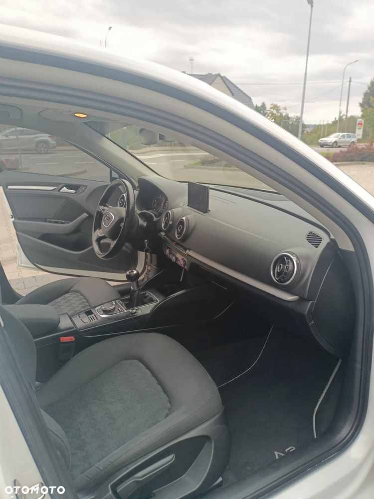 Audi A3 Sportback 1.6 TDI Sport - 10