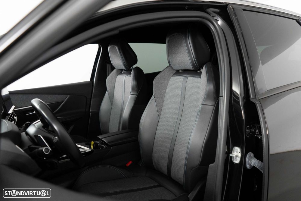 Peugeot 3008 1.6 Hybrid Allure Pack e-EAT8 - 26