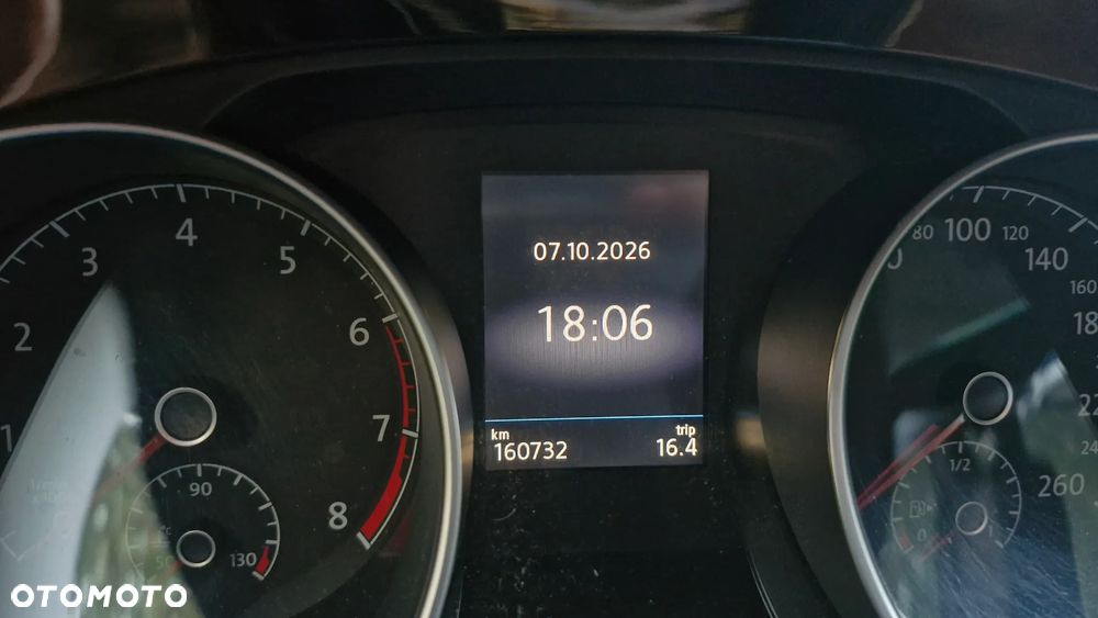 Volkswagen Touran - 7