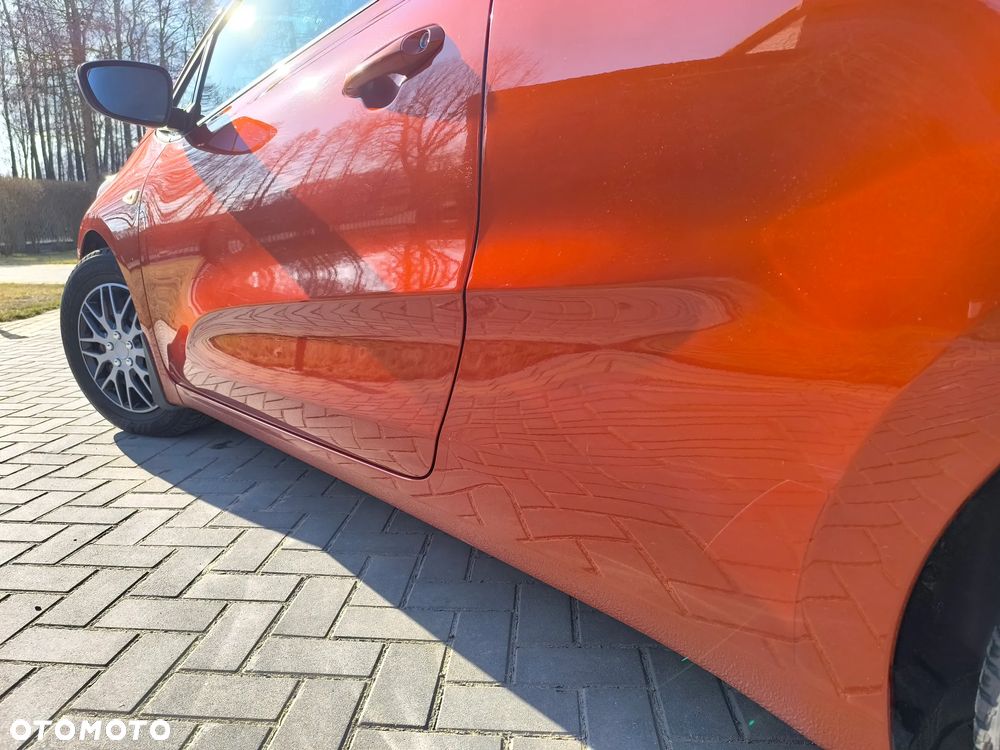 Kia Ceed - 11