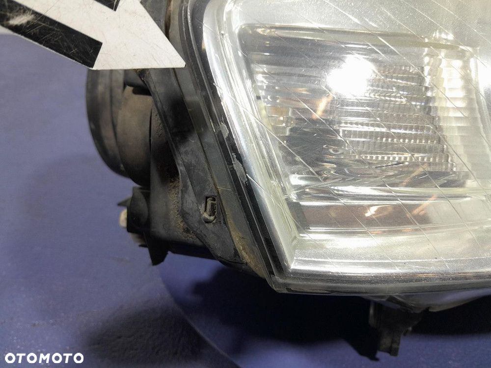 VW PASSAT B6 REFLEKTOR PRAWY LAMPA PRZÓD 3C0941006AA - 8