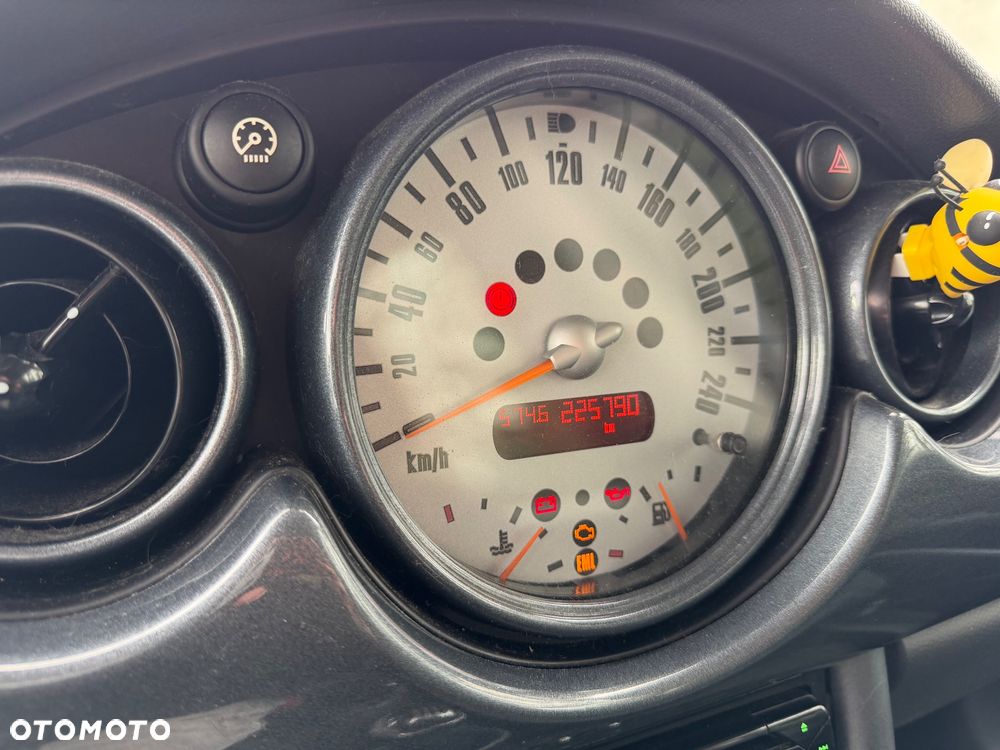 MINI ONE Standard - 8