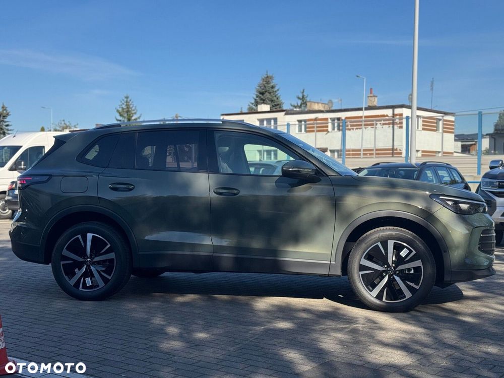 Volkswagen Tiguan - 5
