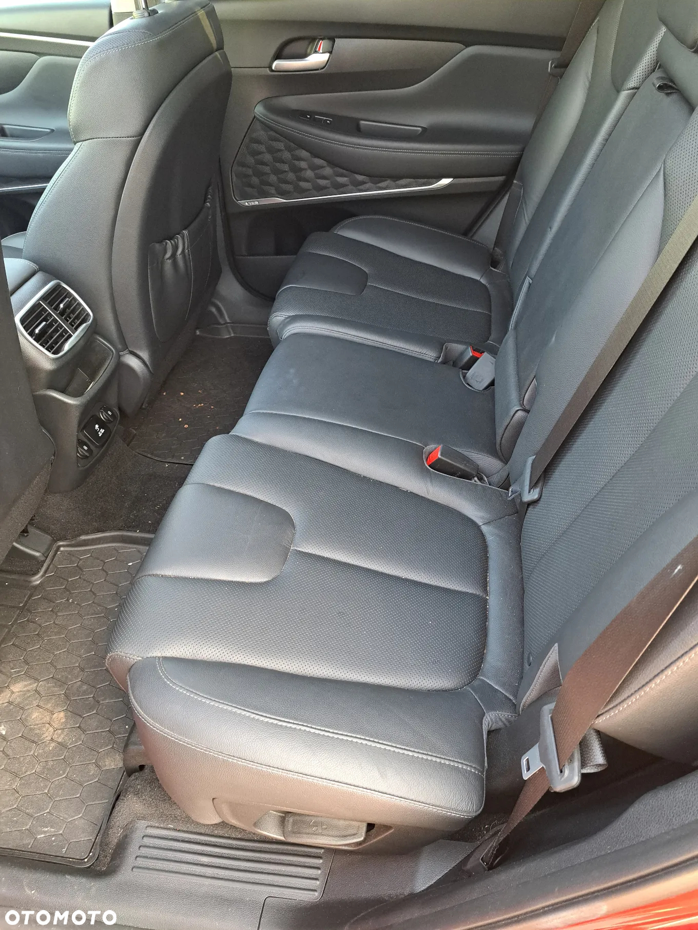 Hyundai Santa Fe - 33