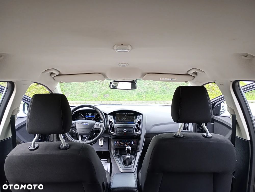 Ford Focus 1.5 EcoBlue Start-Stopp-System TITANIUM - 27
