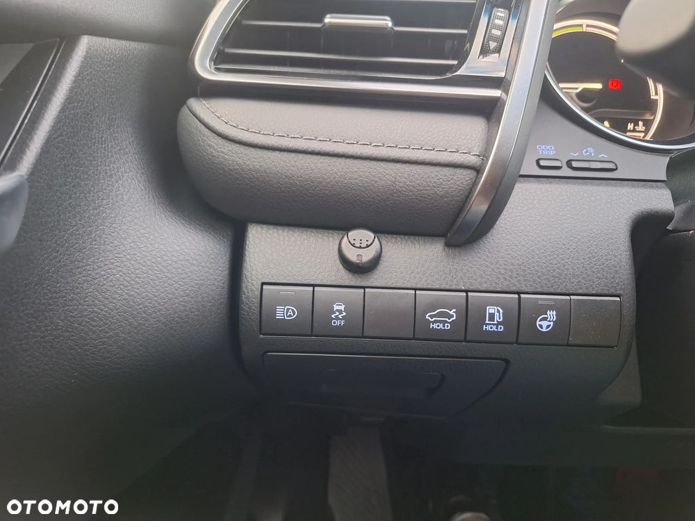Toyota Camry 2.5 Hybrid Executive CVT - 25