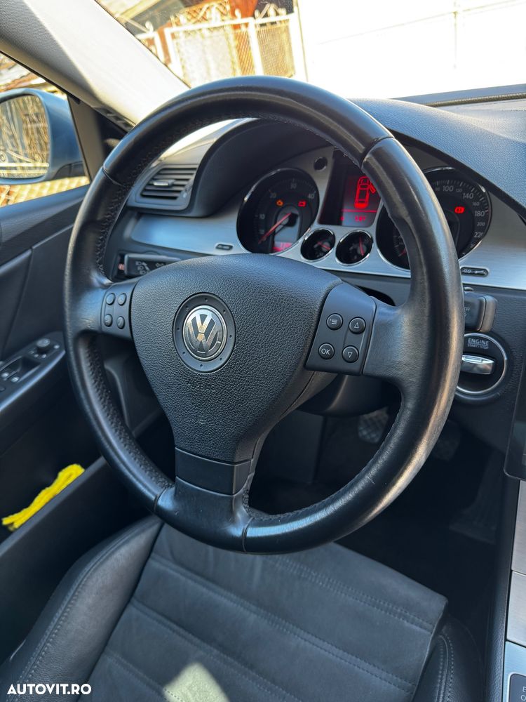 Volkswagen Passat 2.0 TDI Highline - 10