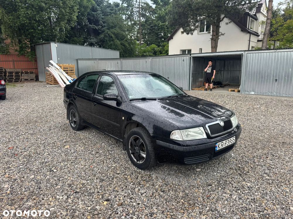 Skoda Octavia 1.6 Tour Business - 2