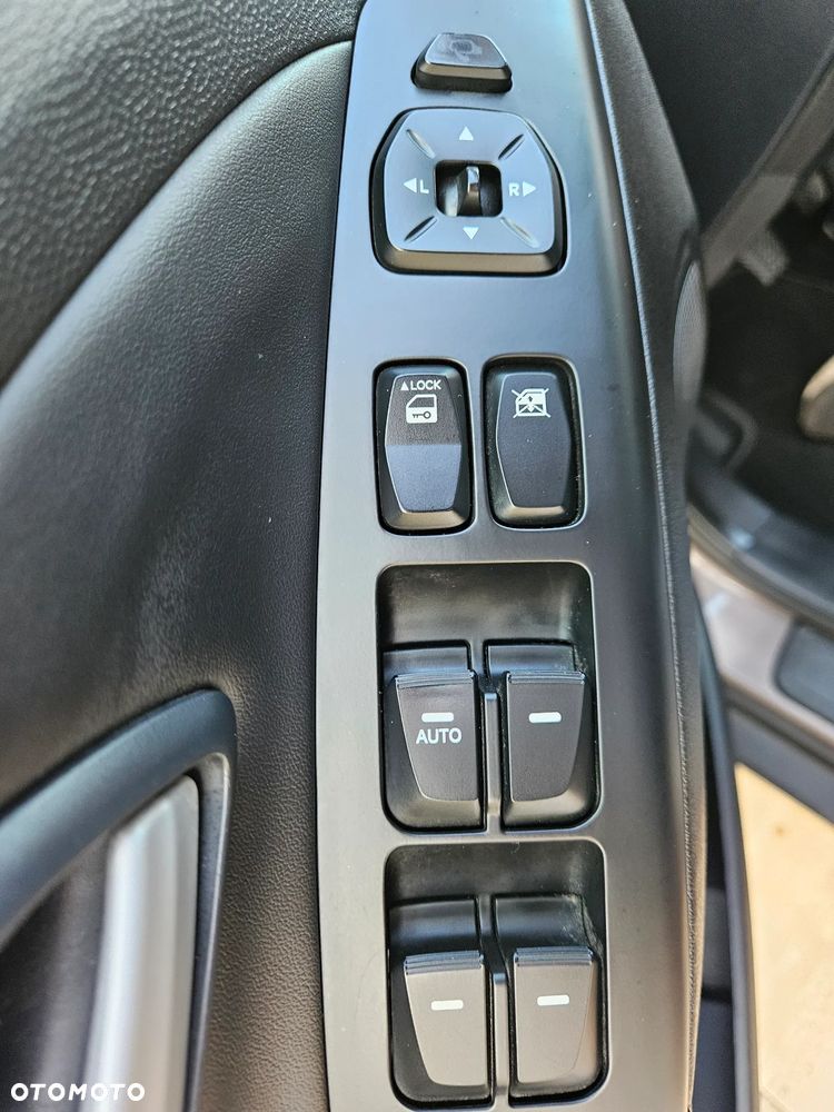 Hyundai ix35 2.0 CRDi 4WD Premium - 34