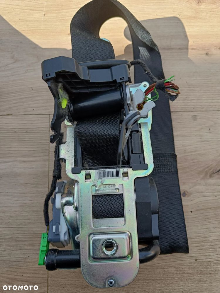 MERCEDES W207 PAS PRZEDNI PRZÓD PRAWY A2078603685 - 1