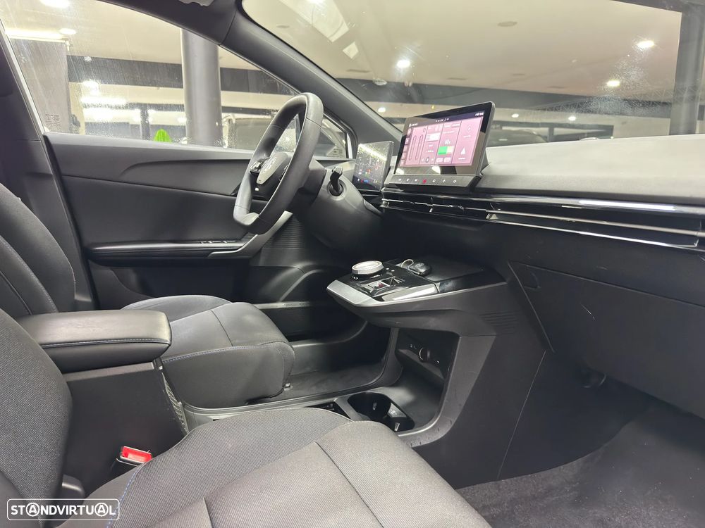 MG MG4 51 kWh Standard - 12