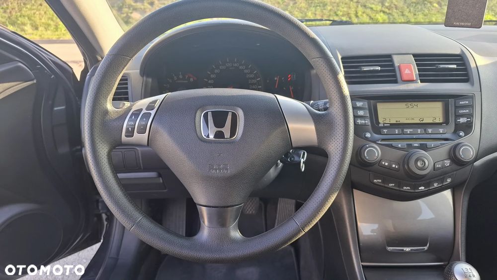 Honda Accord 2.0 Comfort - 10