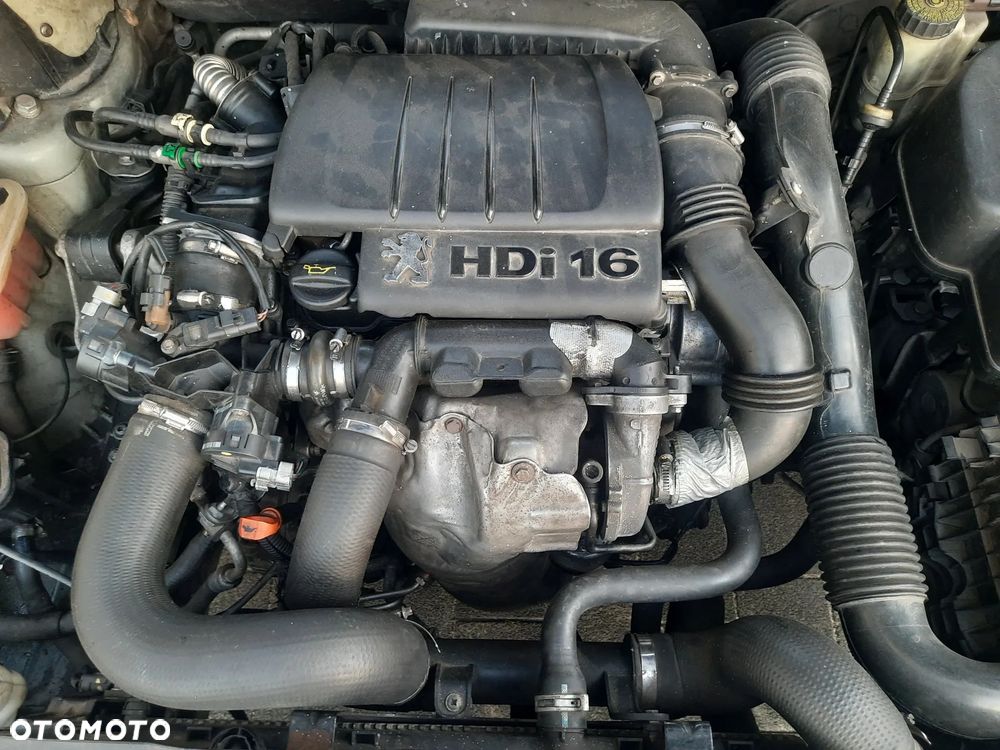 Peugeot 407 HDi 110 JBL - 26