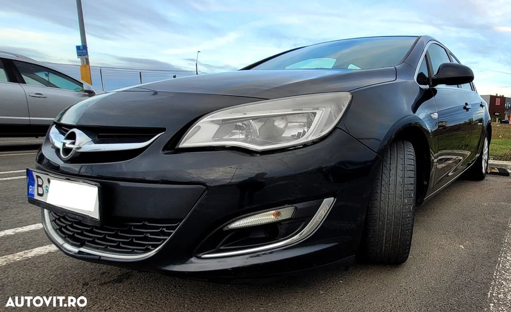 Opel Astra 1.4 Turbo ECOTEC Cosmo - 2
