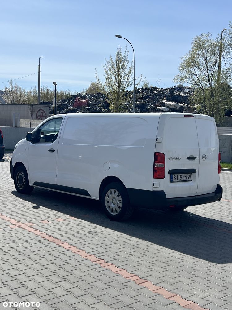 Opel Vivaro - 8