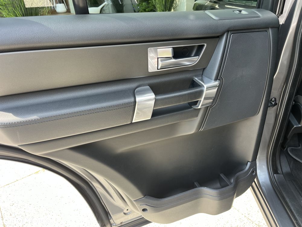 Land Rover Discovery 3.0 SD V6 HSE - 18