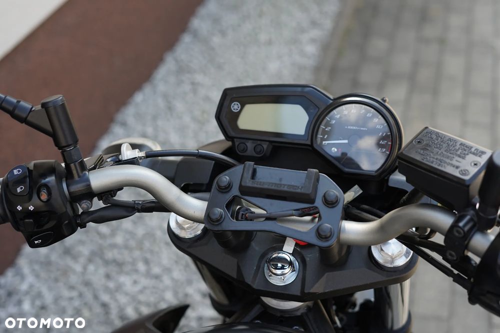 Yamaha XJ - 19