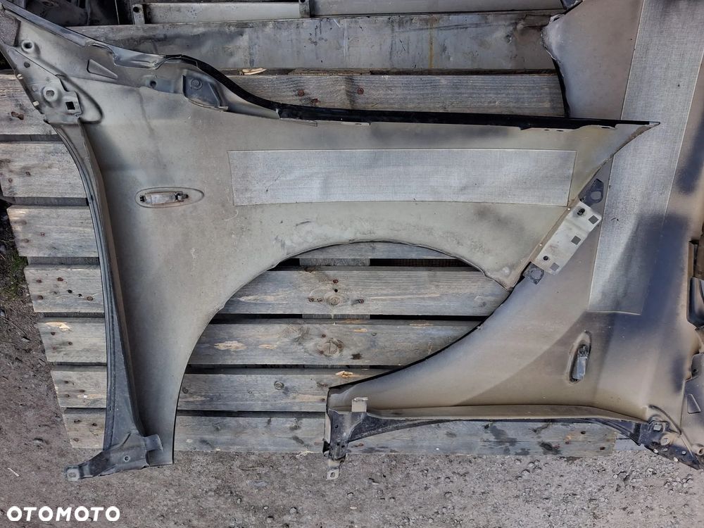 Błotnik FIAT CROMA II lift  prawy lewy  OE - 3