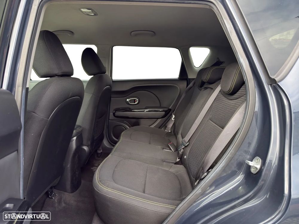 Kia Soul 1.6 CRDi TX - 12
