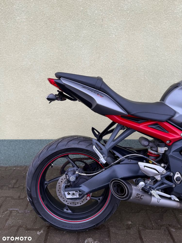 Triumph Street Triple - 9