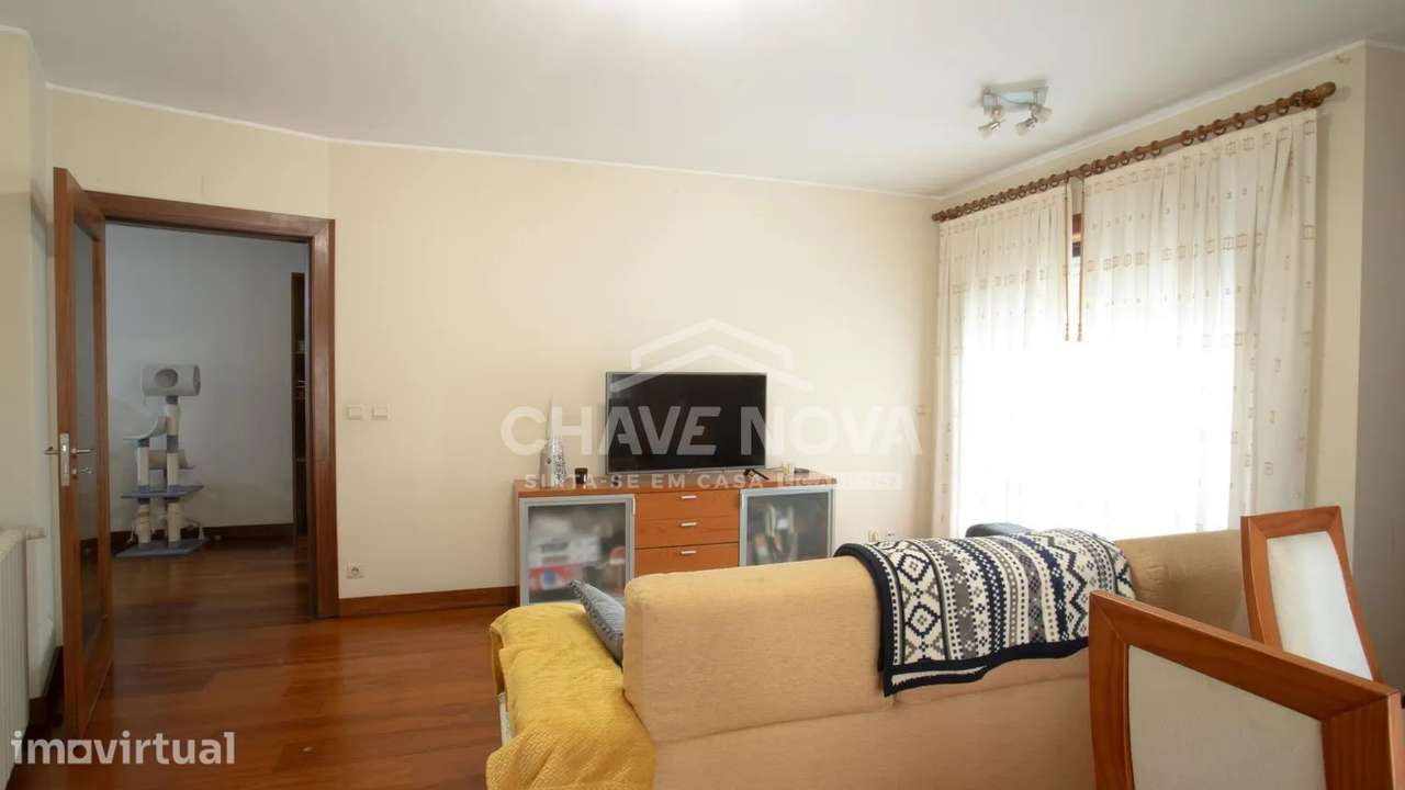 Excelente apartamento T2 em Oliveira do Douro - Grande imagem: 2/20