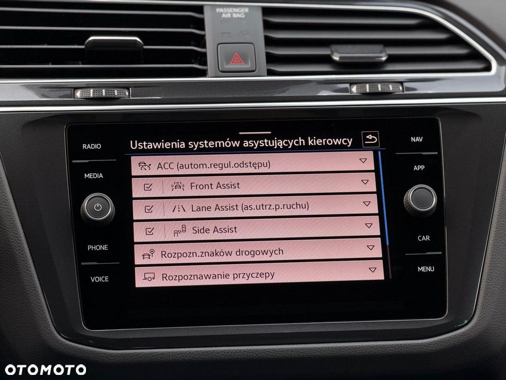 Volkswagen Tiguan 2.0 TDI SCR Urban Sport DSG - 32
