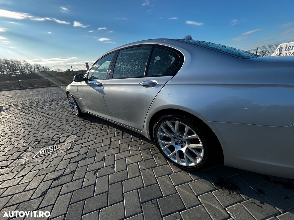 BMW Seria 7 740d Aut. - 7