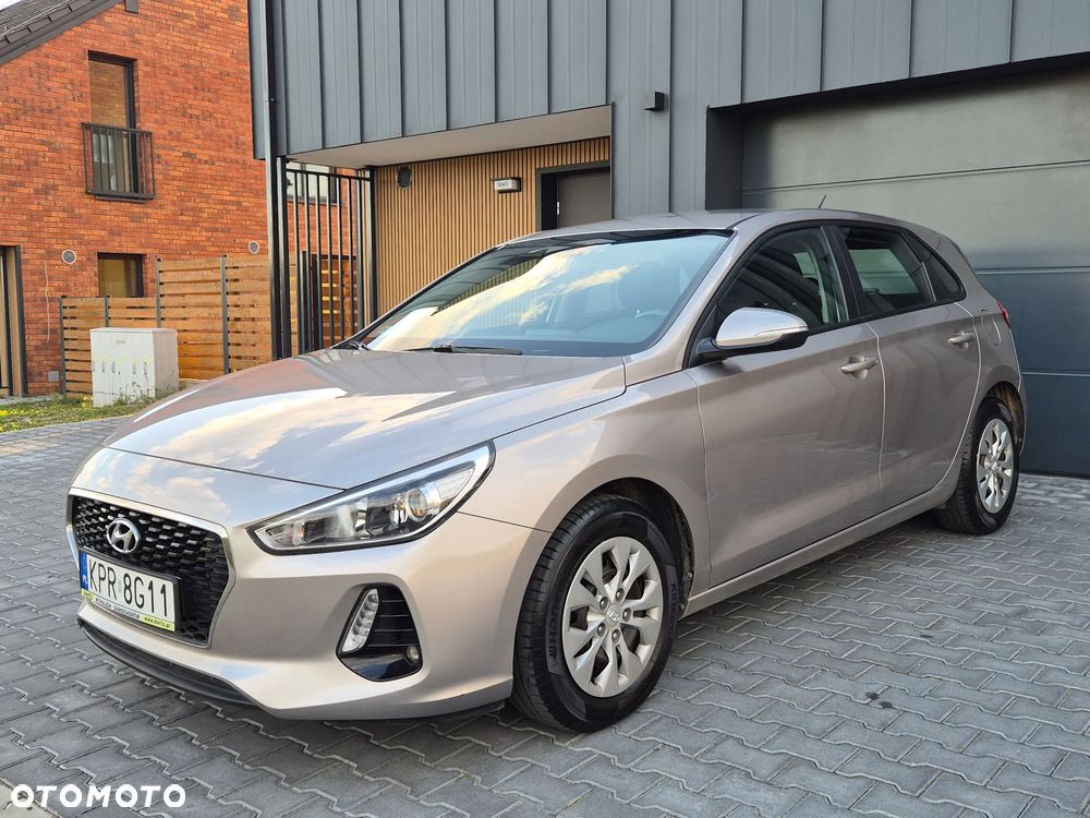 Hyundai i30 1.4 Premiere Comfort - 22