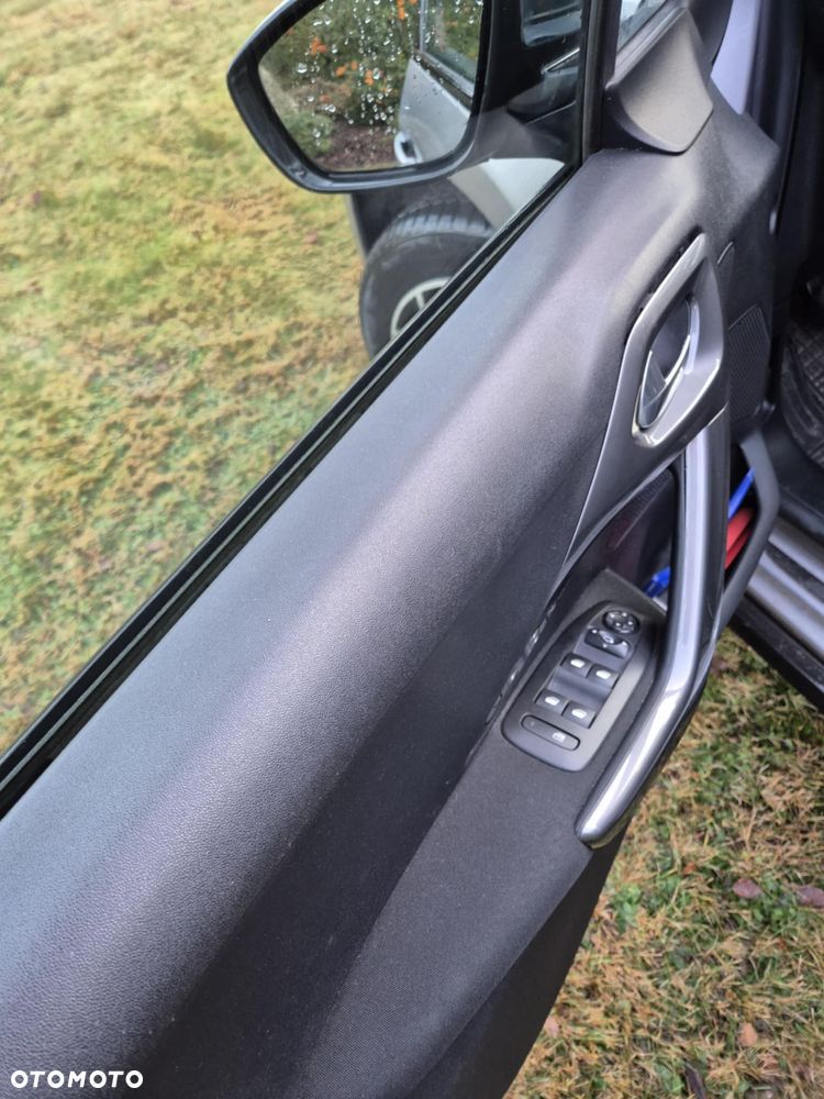 Peugeot 2008 1.6 BlueHDi Style - 9