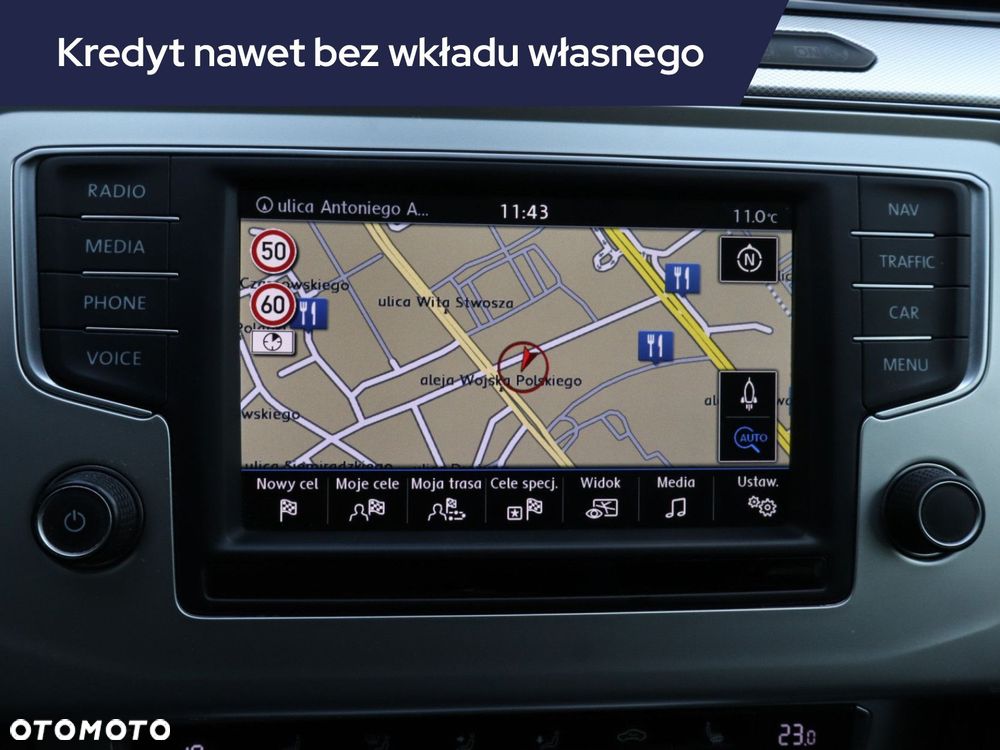 Volkswagen Passat - 15