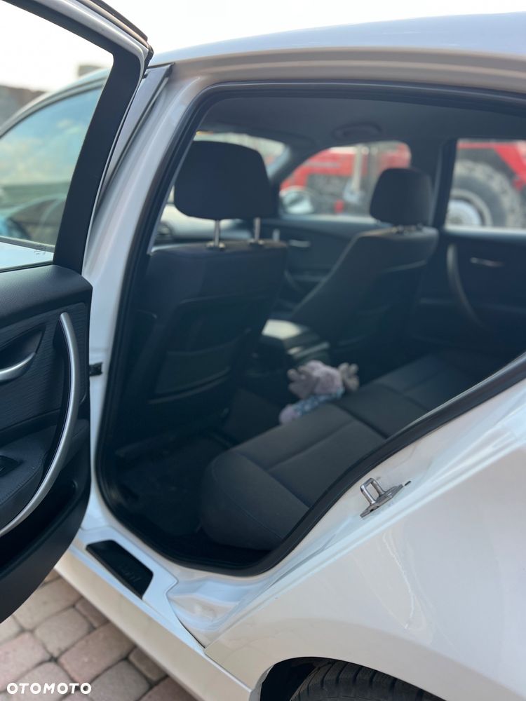 BMW Seria 1 - 36