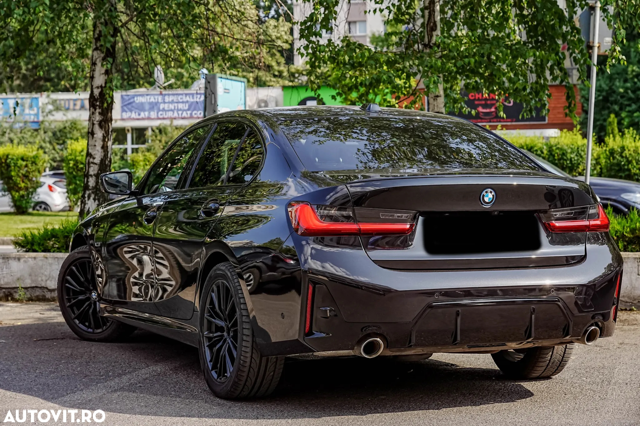 BMW Seria 3 330e Aut. M Sport - 11