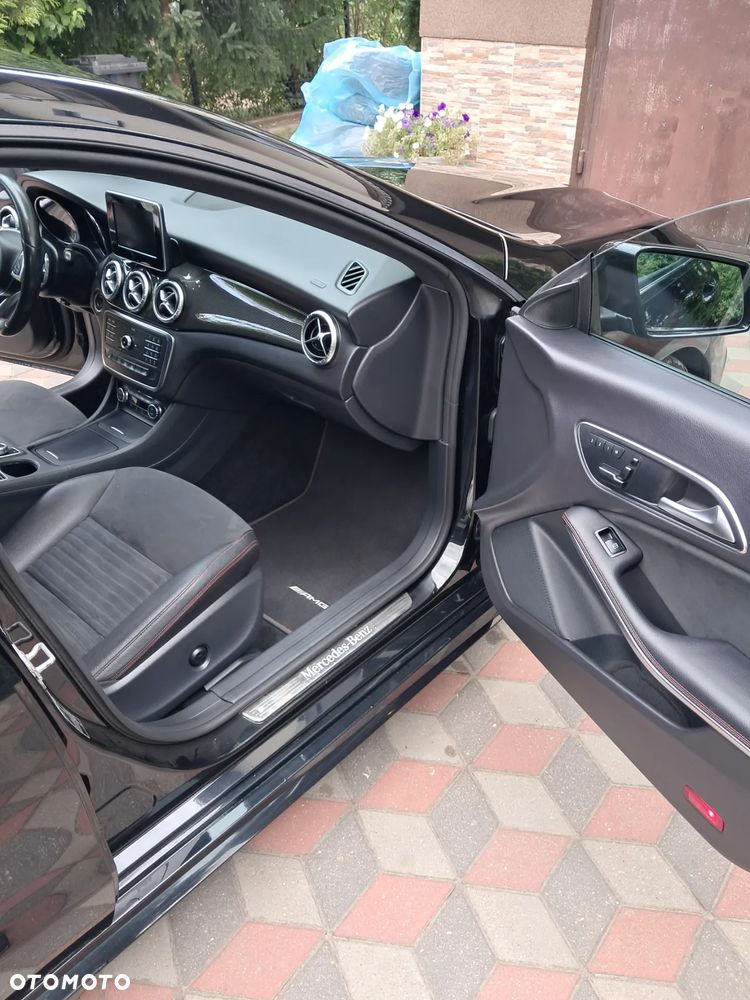 Mercedes-Benz CLA 250 4-Matic - 9