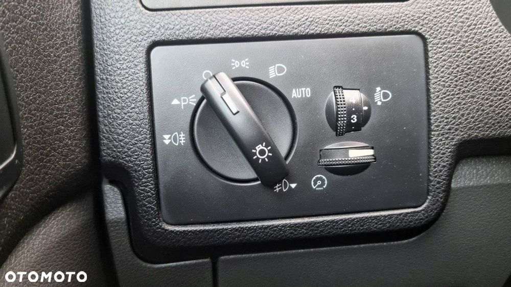 Ford Kuga - 16