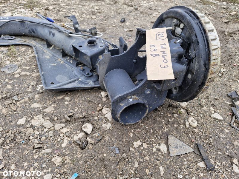 RENAULT TWINGO III 3 0.9 B BELKA ZAWIESZENIA TYŁ OŚ TYLNA 555013592R - 9