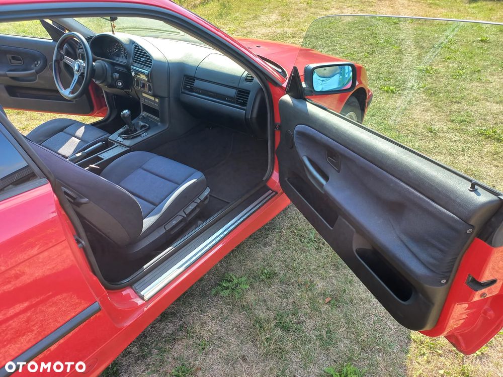 BMW Seria 3 320Ci - 21