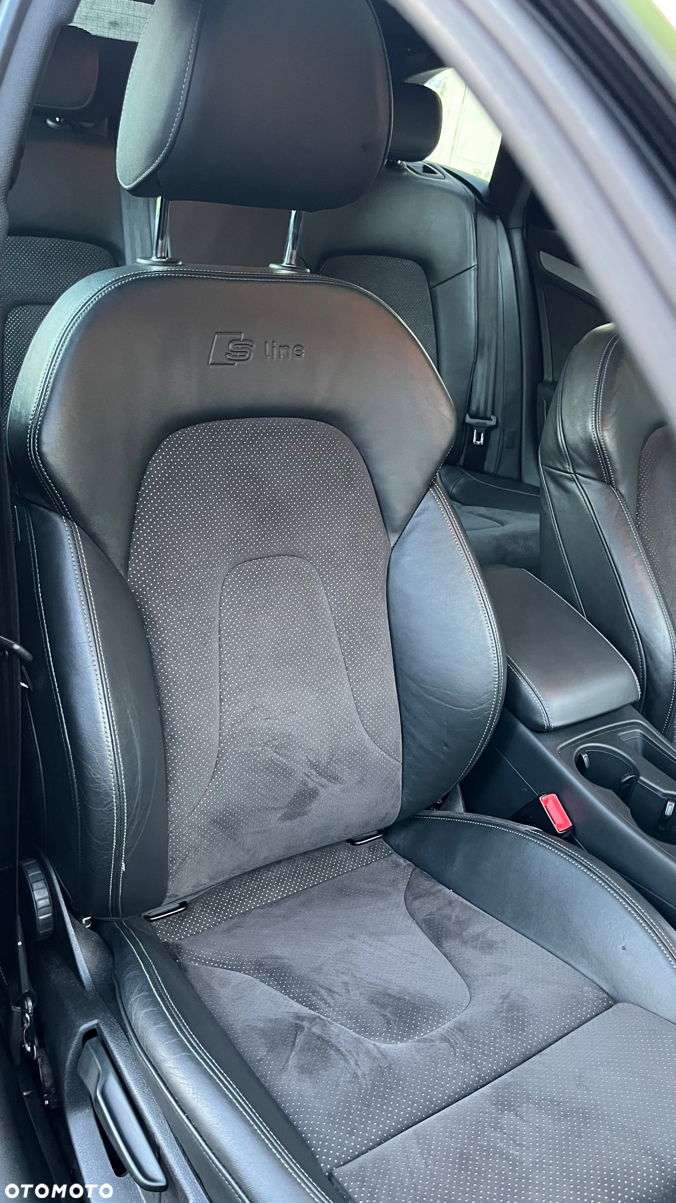 Audi A4 2.0 TDI Quattro Line S tronic - 22