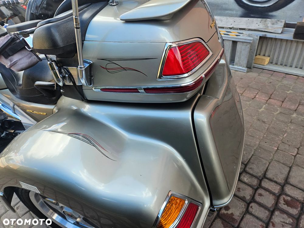 Honda GL - 22