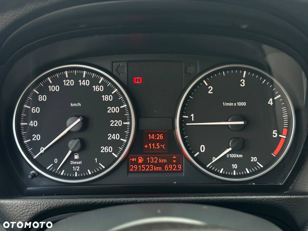 BMW Seria 3 320d - 28