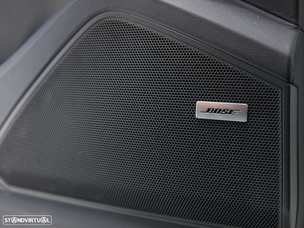 Porsche Cayenne Coupé E-Hybrid Black Edition - 36