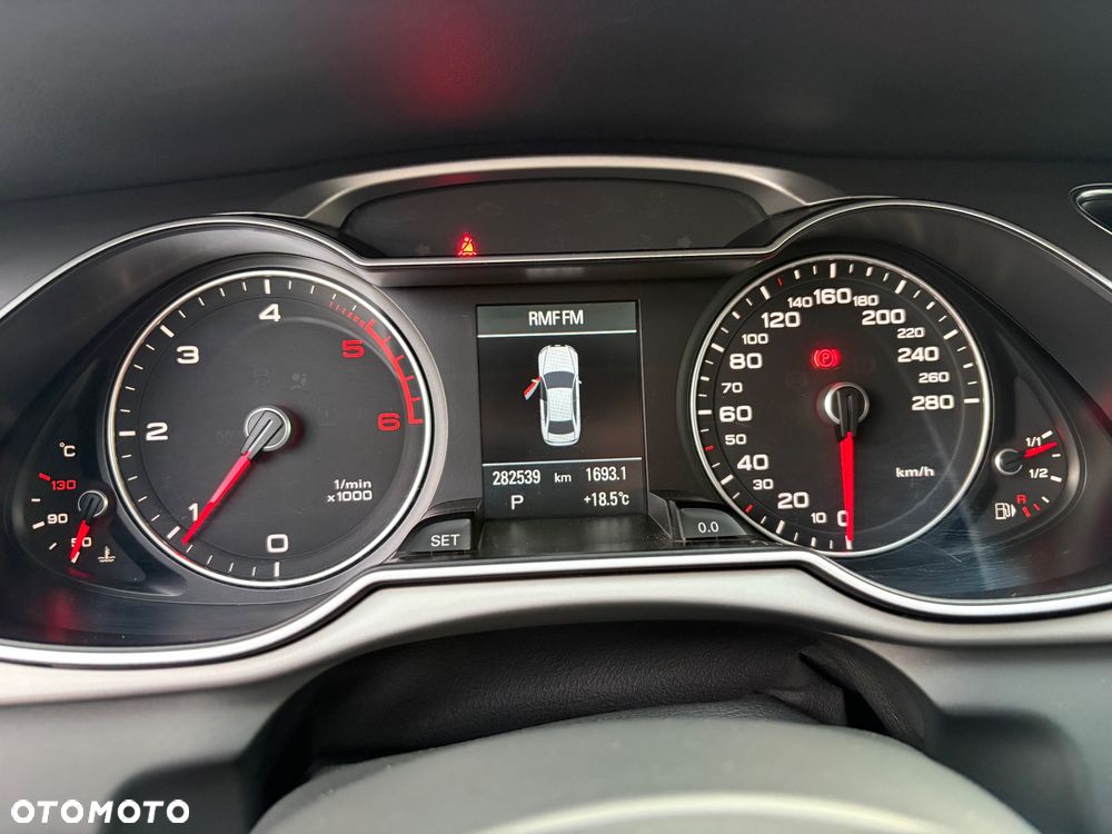Audi A4 Limousine 2.0 TDI DPF multitronic S line Sportpaket - 11