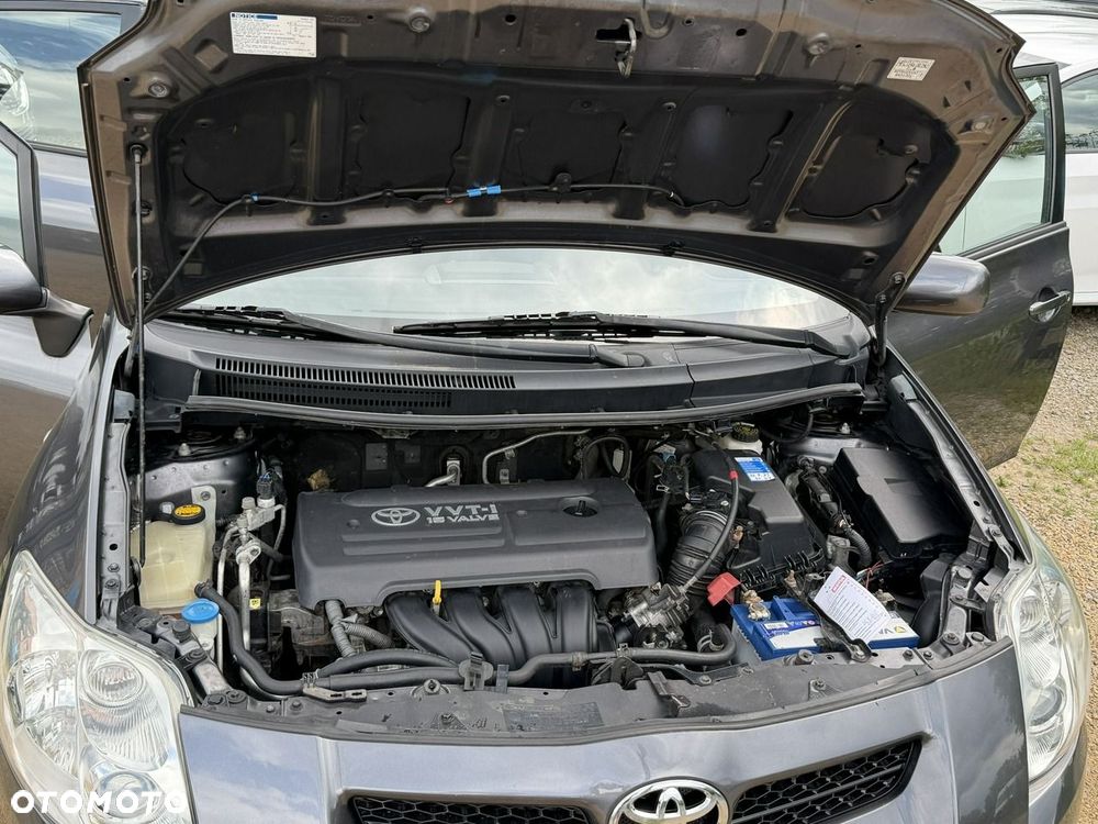 Toyota Auris - 25